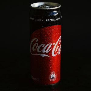 pexels-olenkabohovyk-3819969 Coca zero